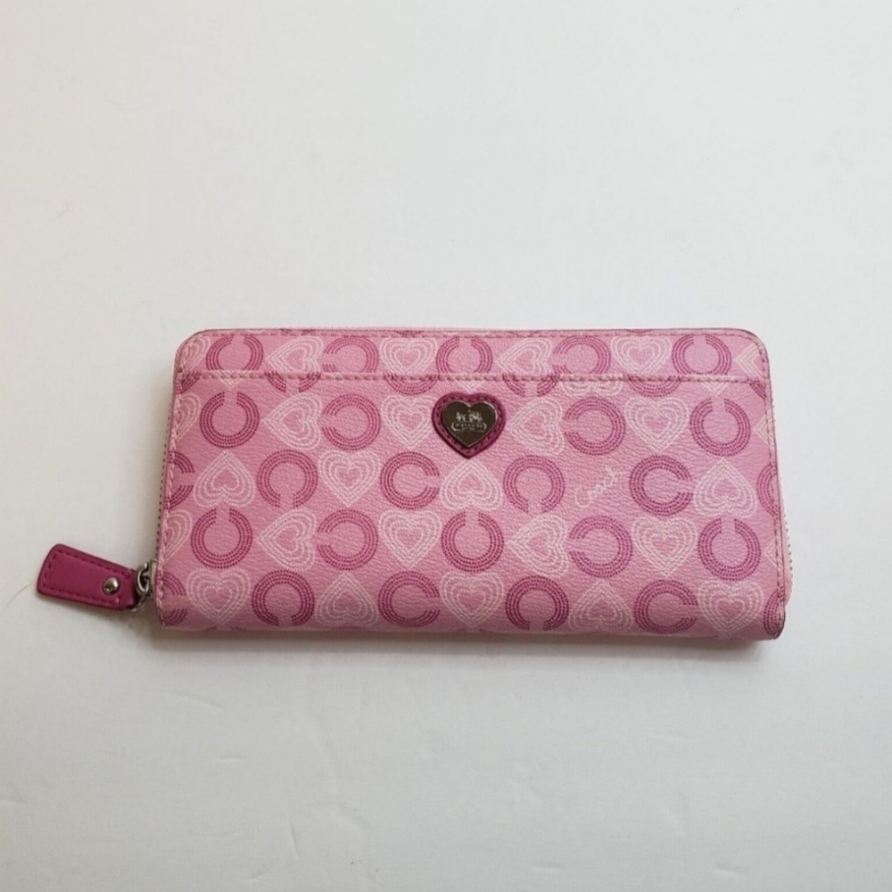 Coach Hearts zippered wallet